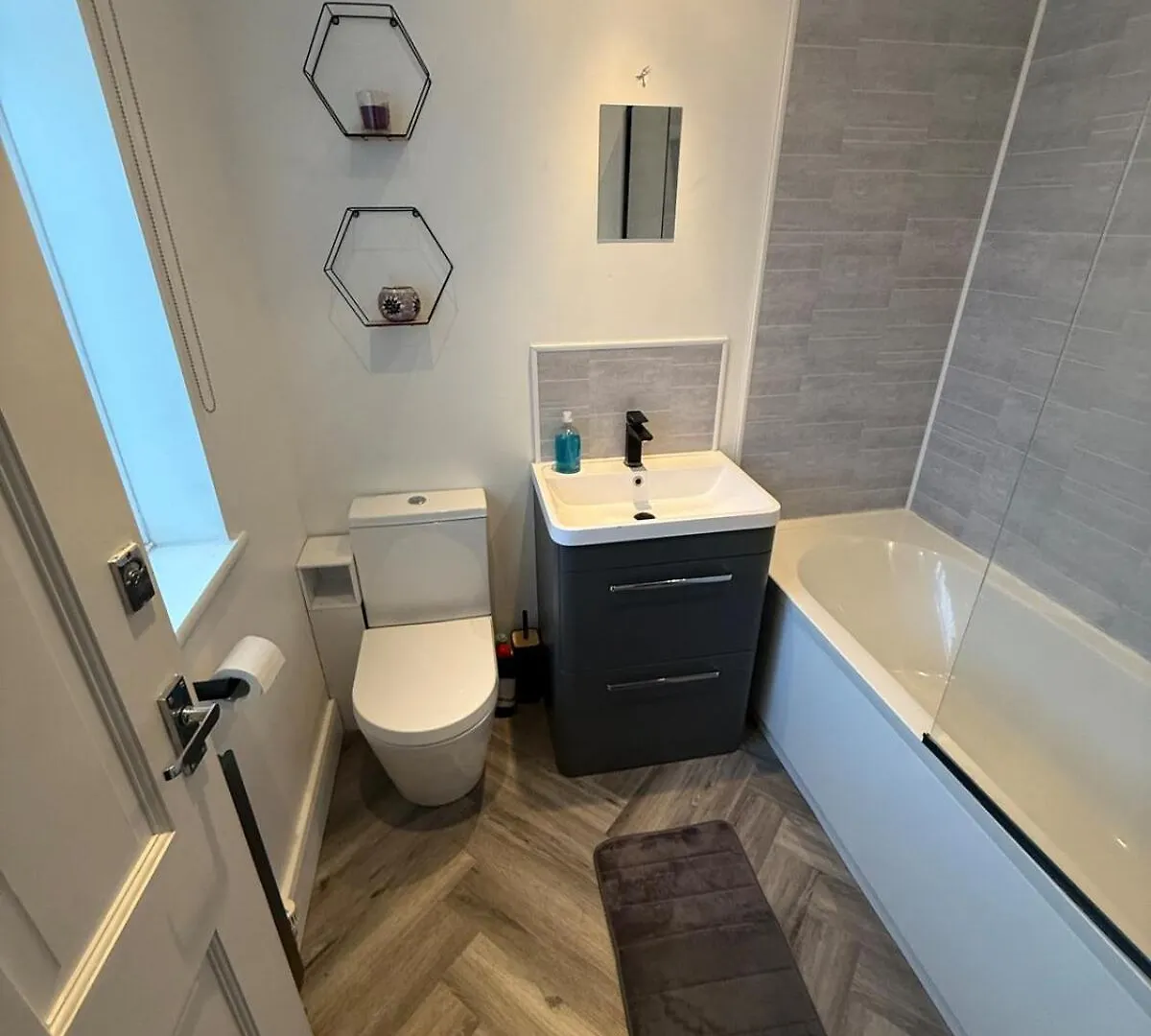 Spacious 3 Bed House Garden & Parking Sleeps 5 Belvedere Apartment